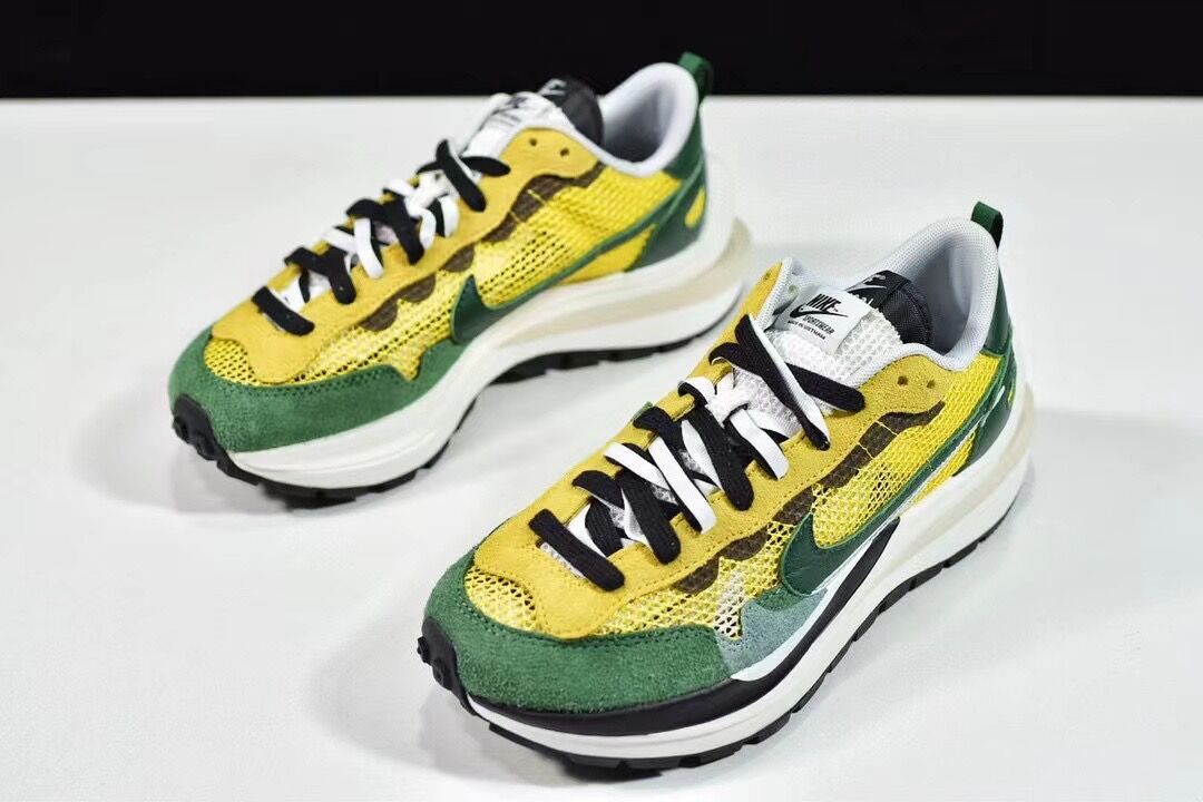 Sacai Nike VaporWaffle Tour Yellow Stadium Green CV1363-700